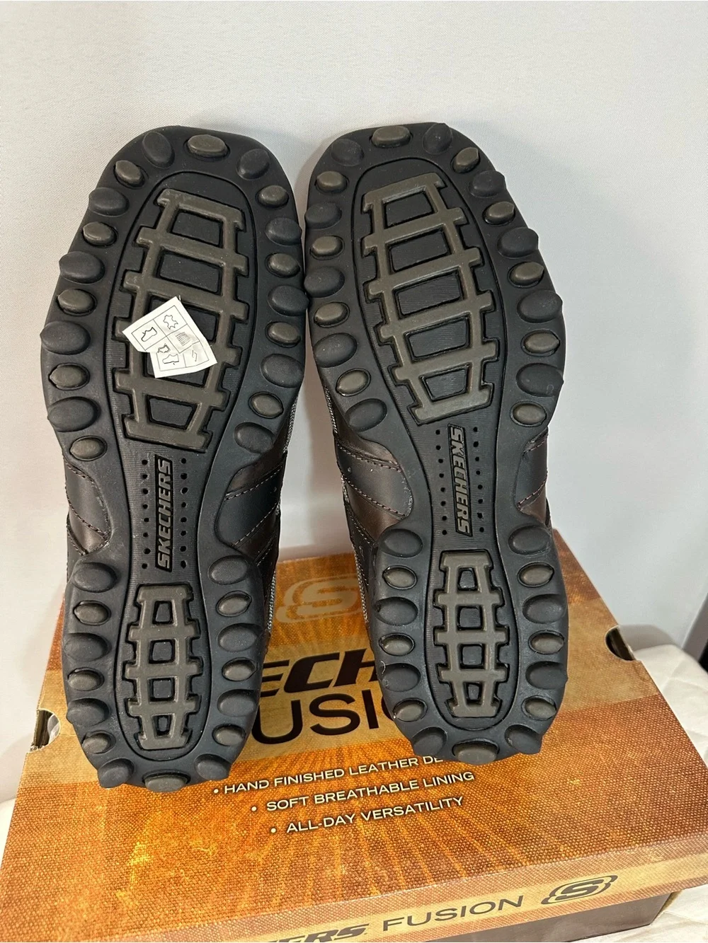 Skechers Mens Size 8.5  Relaxed Step Brown Leather Casual Lace-Up Shoes New